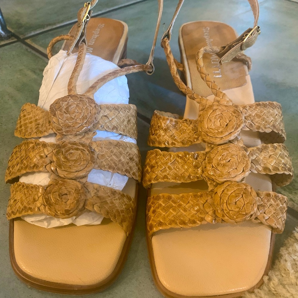 Woven leather brown sandals labeled size 40 but fit more like a US size 9